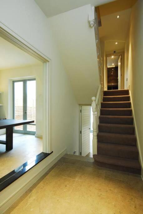 Quintessential Town House Close To Central London Eksteriør bilde